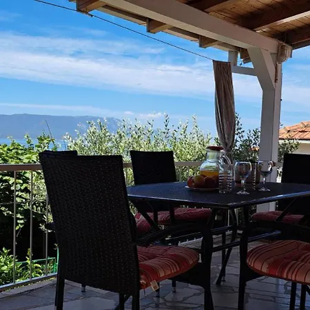 Βίλα Maslina Komarna