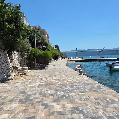 Villa Maslina
