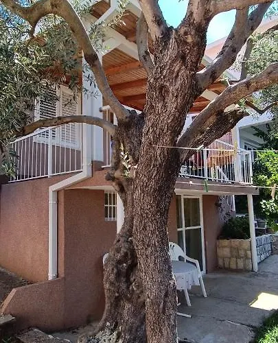 Maslina Villa Komarna