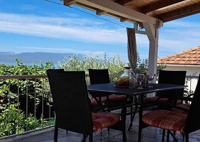 Villa Maslina Komarna